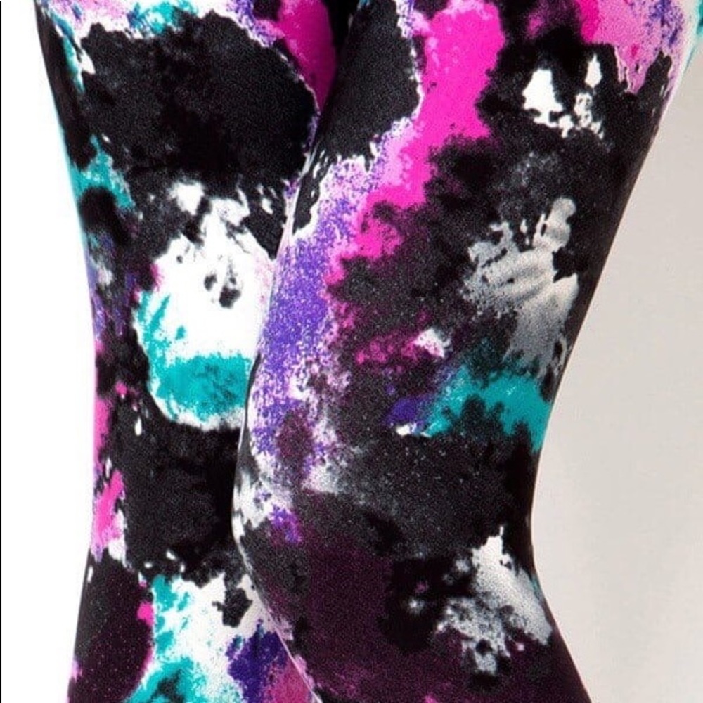 Colorful leggings!